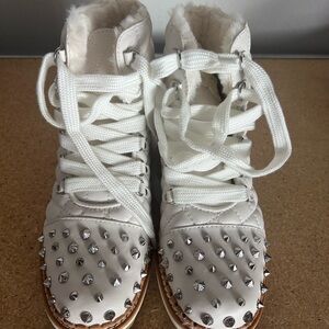 Sam Edelman Stylish White Studded Women's Boots
